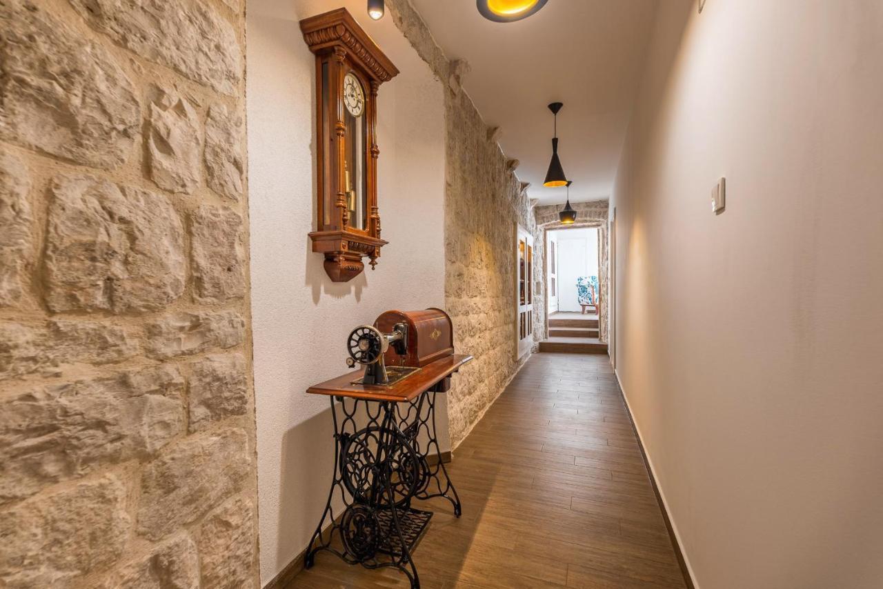 Vintage House Al Pozzo Aparthotel Hvar Town Exterior foto