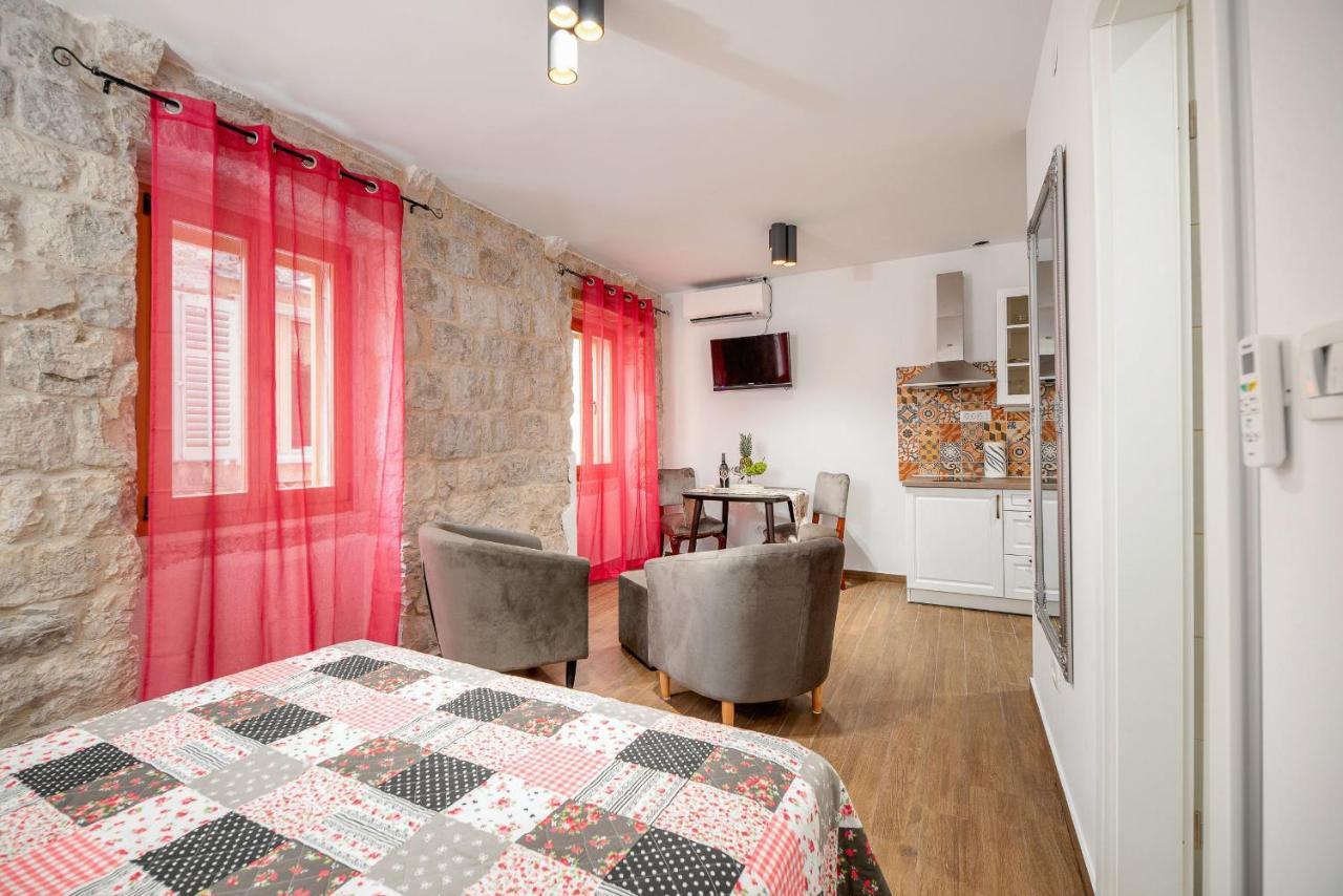 Vintage House Al Pozzo Aparthotel Hvar Town Exterior foto