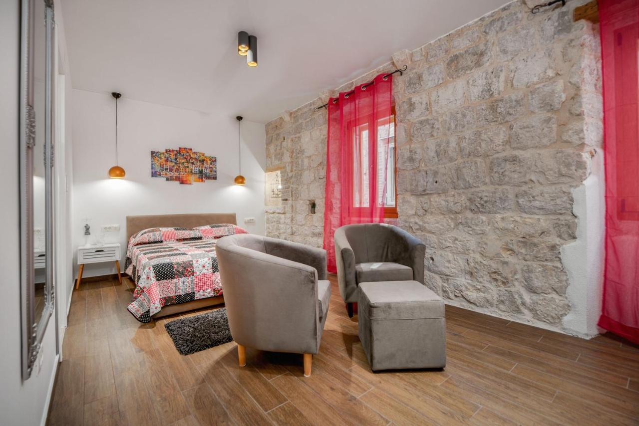 Vintage House Al Pozzo Aparthotel Hvar Town Exterior foto