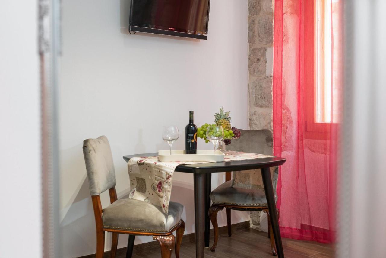 Vintage House Al Pozzo Aparthotel Hvar Town Exterior foto
